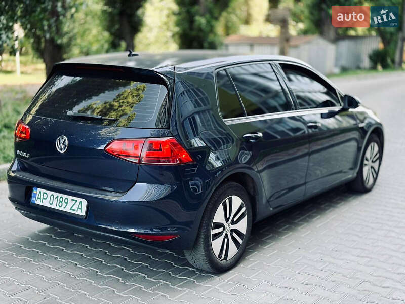 Хетчбек Volkswagen e-Golf 2016 в Полтаві