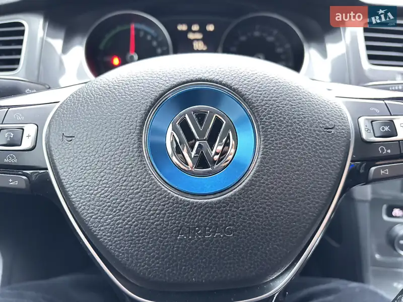 Volkswagen e-Golf 2015 VIN WVWZZZAUZGW901444 фото оголошення 15 з 59
