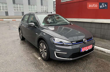 Хэтчбек Volkswagen e-Golf 2021 в Киеве