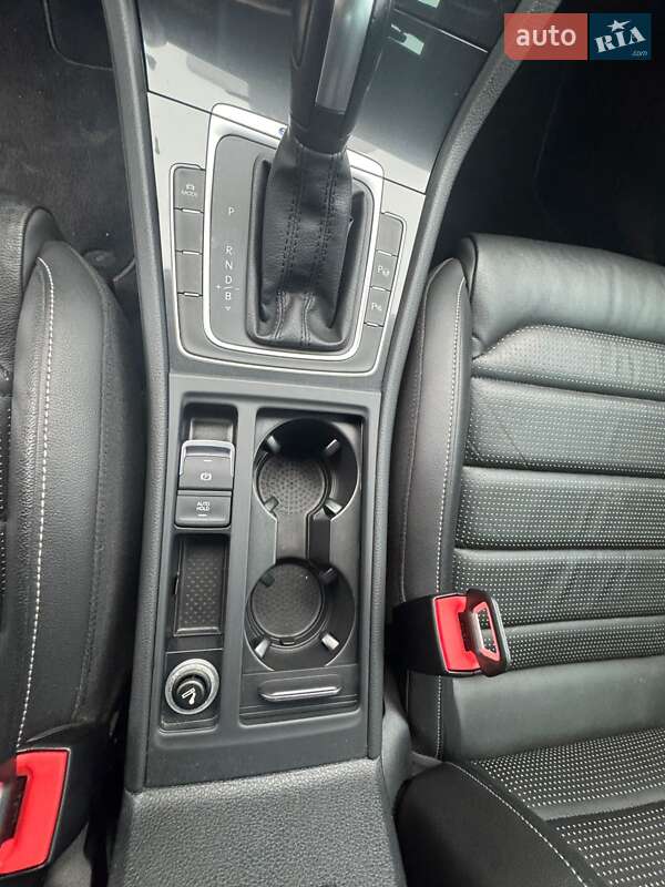 Хетчбек Volkswagen e-Golf 2019 в Калуші