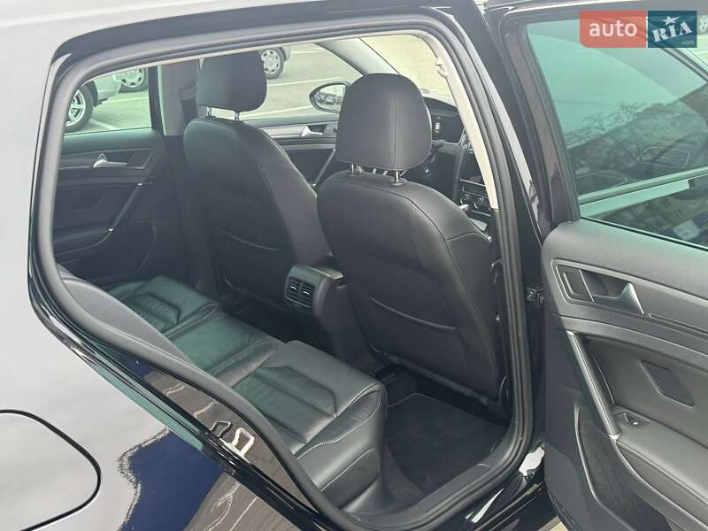 Хетчбек Volkswagen e-Golf 2019 в Калуші