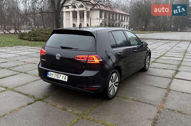 Хетчбек Volkswagen e-Golf 2016 в 