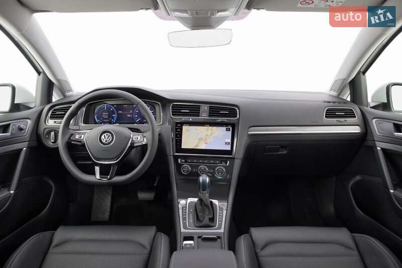 Хэтчбек Volkswagen e-Golf 2017 в Броварах