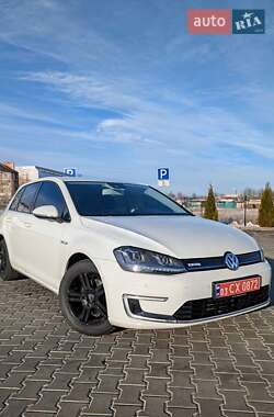 Хетчбек Volkswagen e-Golf 2014 в Стрию