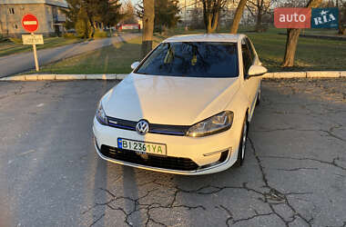 Хетчбек Volkswagen e-Golf 2015 в Кременчуці