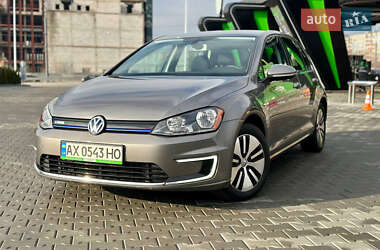 Хетчбек Volkswagen e-Golf 2016 в Дніпрі