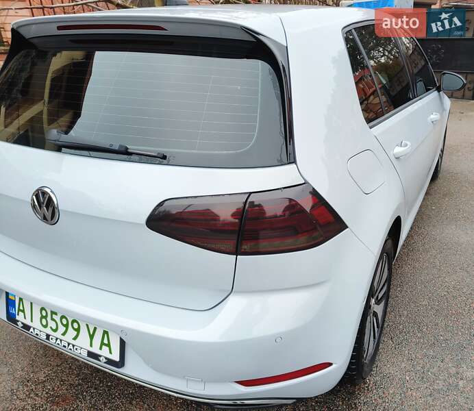 Хэтчбек Volkswagen e-Golf 2017 в Броварах