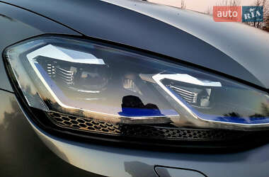 Хэтчбек Volkswagen e-Golf 2018 в 