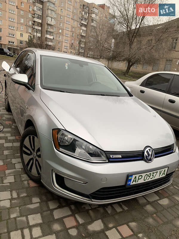Хетчбек Volkswagen e-Golf 2015 в Запоріжжі