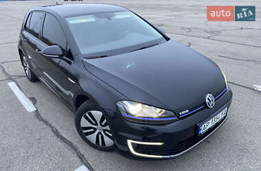 Хетчбек Volkswagen e-Golf 2015 в Запоріжжі