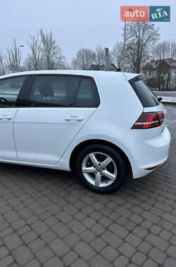 Хэтчбек Volkswagen e-Golf 2014 в Ивано-Франковске