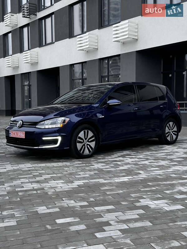 Хетчбек Volkswagen e-Golf 2019 в Києві