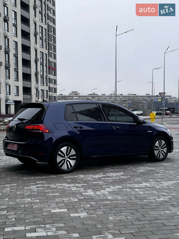 Хетчбек Volkswagen e-Golf 2019 в Києві