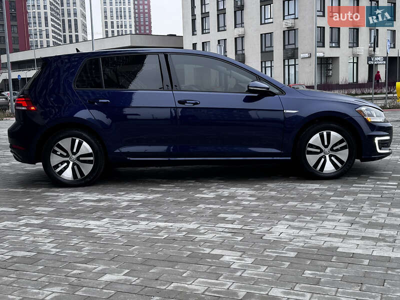 Хетчбек Volkswagen e-Golf 2019 в Києві