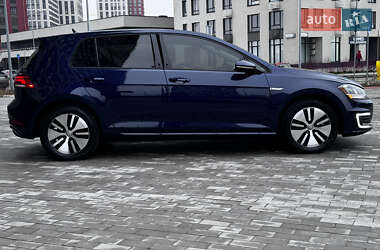 Хэтчбек Volkswagen e-Golf 2019 в Киеве