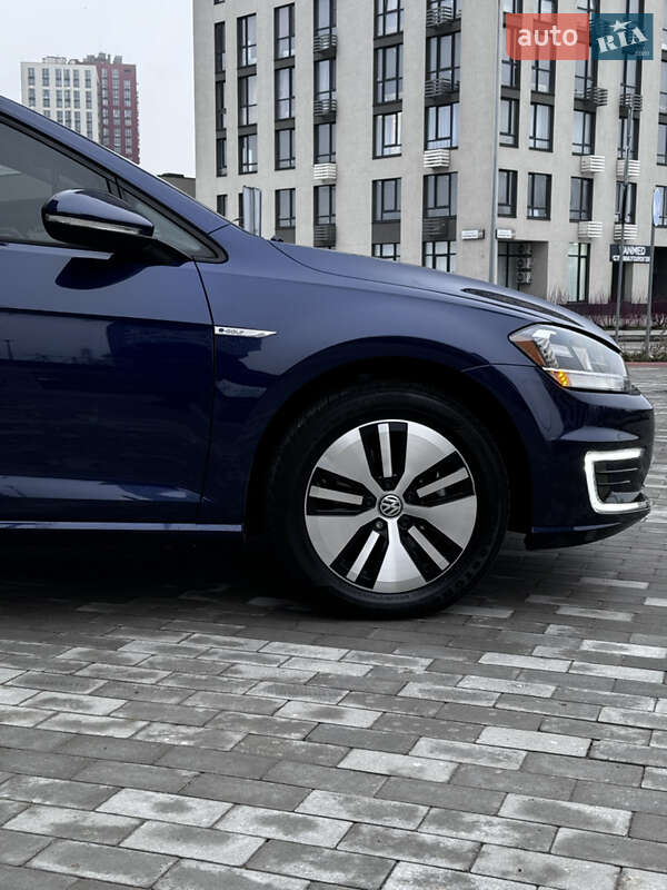 Хетчбек Volkswagen e-Golf 2019 в Києві