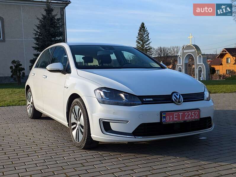 Хетчбек Volkswagen e-Golf 2015 в Дрогобичі