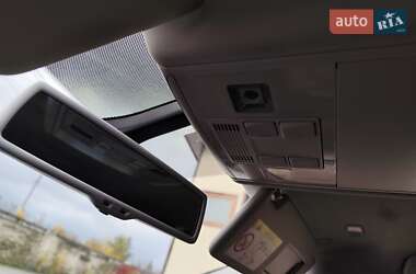 Хэтчбек Volkswagen e-Golf 2015 в 