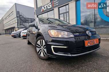 Хэтчбек Volkswagen e-Golf 2016 в 