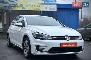 Хэтчбек Volkswagen e-Golf 2019 в 