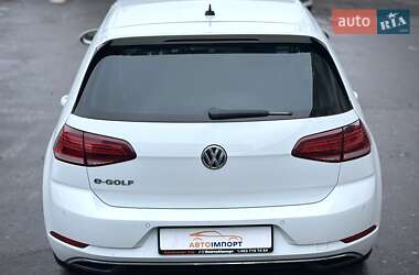 Хэтчбек Volkswagen e-Golf 2019 в 