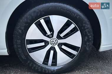 Хэтчбек Volkswagen e-Golf 2019 в 