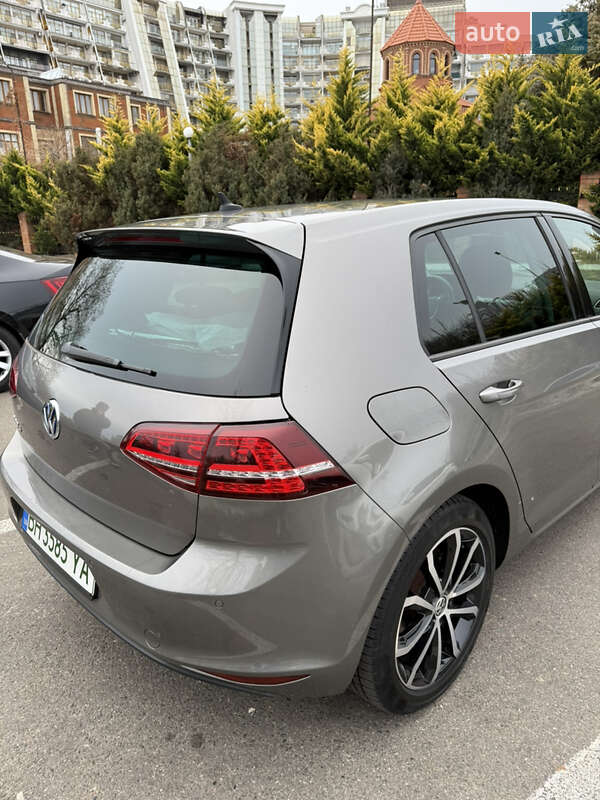 Хэтчбек Volkswagen e-Golf 2014 в Одессе