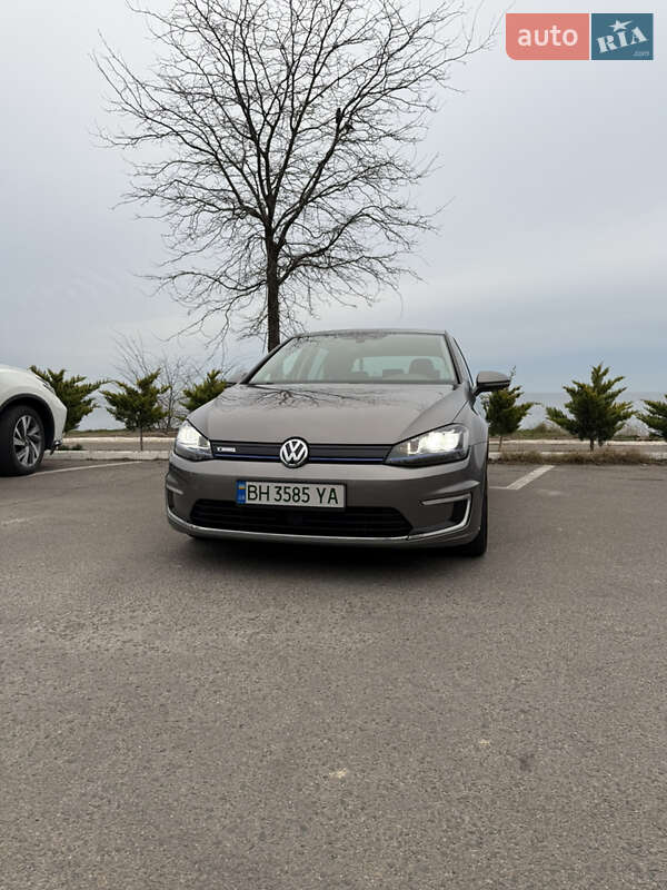 Хэтчбек Volkswagen e-Golf 2014 в Одессе