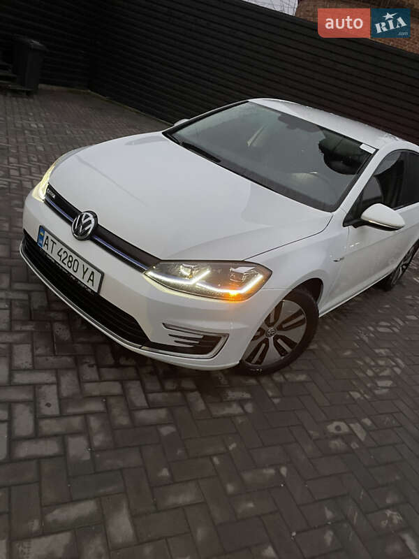 Хетчбек Volkswagen e-Golf 2019 в Івано-Франківську