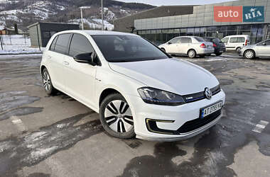 Хэтчбек Volkswagen e-Golf 2014 в 