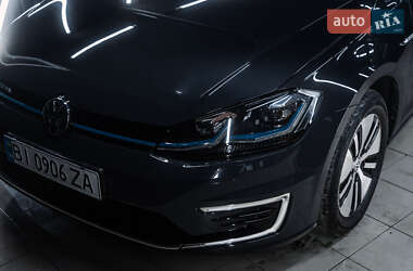Хэтчбек Volkswagen e-Golf 2020 в 