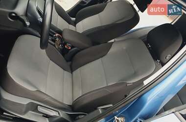 Хетчбек Volkswagen e-Golf 2015 в 