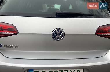 Хетчбек Volkswagen e-Golf 2015 в Летичіві