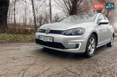 Хетчбек Volkswagen e-Golf 2015 в Летичіві