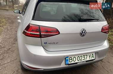 Хетчбек Volkswagen e-Golf 2015 в Летичіві