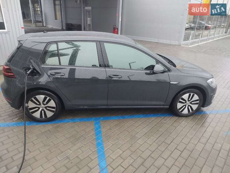 Хэтчбек Volkswagen e-Golf 2019 в Днепре