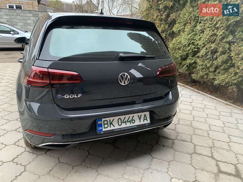 Хэтчбек Volkswagen e-Golf 2019 в Днепре