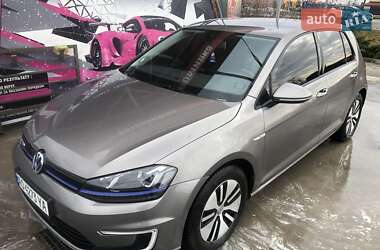 Хетчбек Volkswagen e-Golf 2015 в Ужгороді