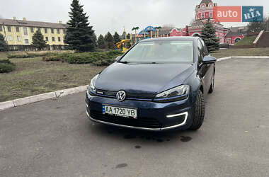 Хетчбек Volkswagen e-Golf 2015 в Дніпрі