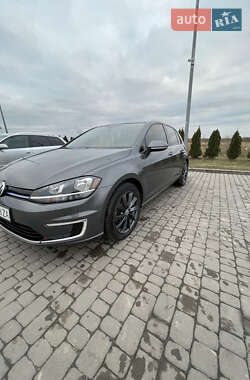 Хэтчбек Volkswagen e-Golf 2017 в Львове