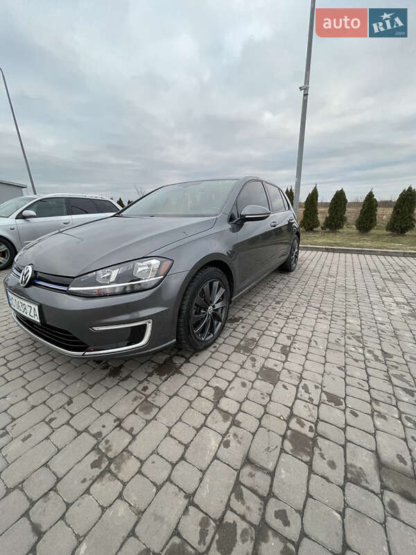 Хетчбек Volkswagen e-Golf 2017 в Львові