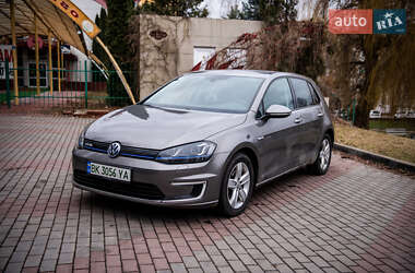 Хетчбек Volkswagen e-Golf 2016 в Рівному