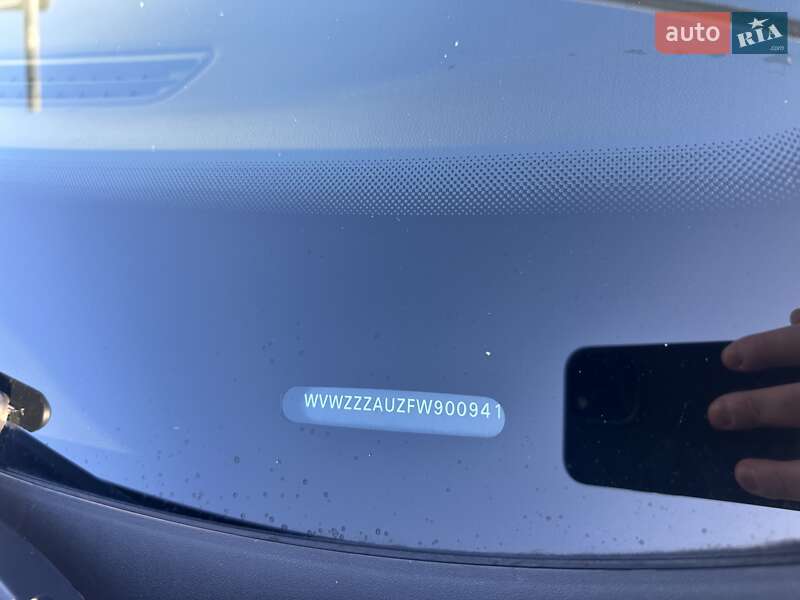 Хетчбек Volkswagen e-Golf 2014 в Чернівцях