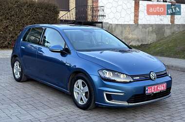 Хетчбек Volkswagen e-Golf 2015 в Луцьку