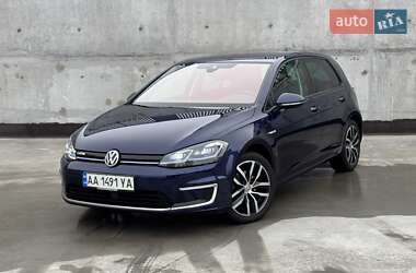 Хэтчбек Volkswagen e-Golf 2018 в Киеве