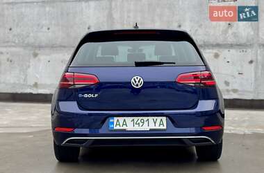 Хэтчбек Volkswagen e-Golf 2018 в Киеве