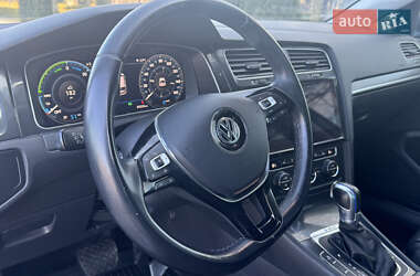 Хетчбек Volkswagen e-Golf 2020 в Чернівцях