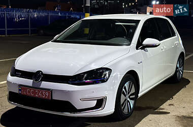 Хетчбек Volkswagen e-Golf 2015 в Ужгороді