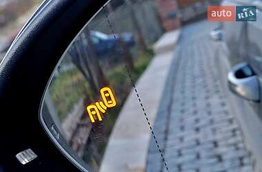 Хэтчбек Volkswagen e-Golf 2018 в 