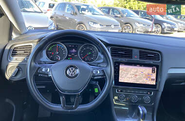 Хэтчбек Volkswagen e-Golf 2019 в Львове